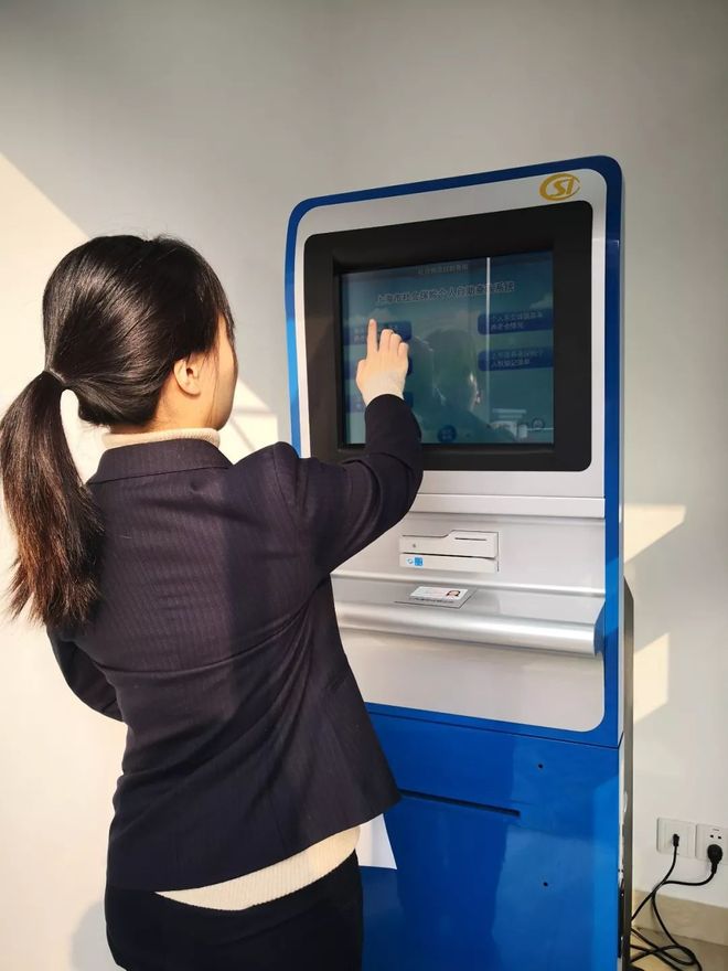 厦门24小时套医保卡回收(24小时套医保卡回收什么意思)